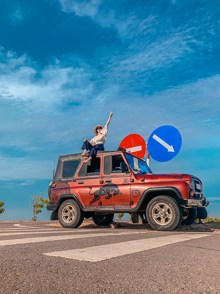 Kinh Nghiệm Đi Bàu Trắng Mũi Né Bằng Xe Jeep: Đi Mấy Giờ, Chụp Ảnh Ở Đâu Đẹp?