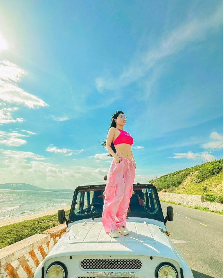Thuê Xe Jeep Mũi Né Giá Bao Nhiêu? Lịch Trình Phù Hợp